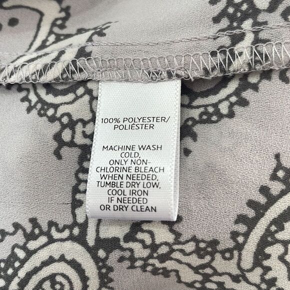 Loft Women’s Short / Cap Sleeve Blouse Paisley Print Size Small - Picture 8 of 9